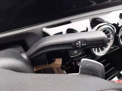 Photo 29 Mercedes Classe A Gén. IV (W177) Ph1 AMG Line 5