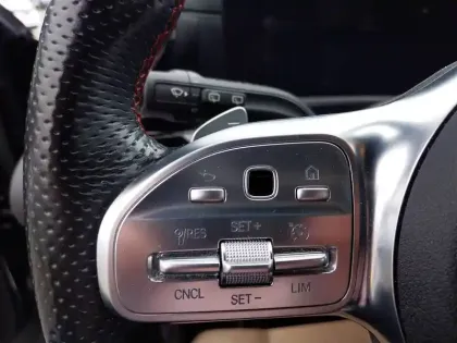 Photo 27 Mercedes Classe A Gén. IV (W177) Ph1 AMG Line 5