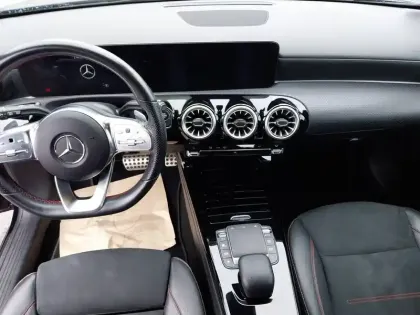 Photo 10 Mercedes Classe A Gén. IV (W177) Ph1 AMG Line 5