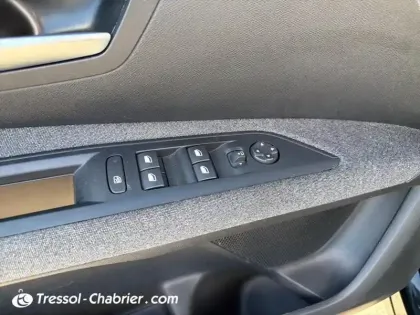 Photo 27 Peugeot 3008  BlueHDi 130ch S&S EAT8 Active Pack