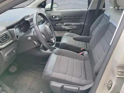 Photo 8 Citroën C3 Gén. III Ph2 Saint James 5