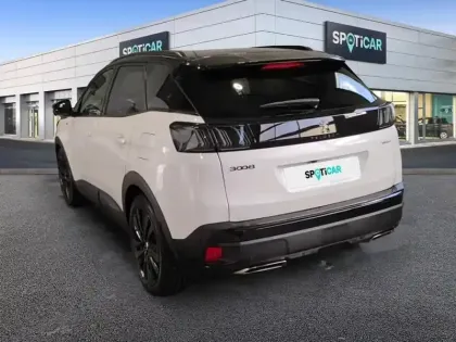 Photo 29 Peugeot 3008  Hybrid 225 e-EAT8 GT