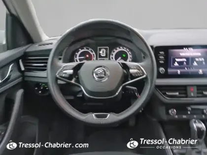 Photo 11 Skoda Kamiq  1.0 TSI Evo 110 ch DSG7 Ambition