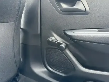 Photo 6 Peugeot 208 Gén. II Ph1 NG Like 5