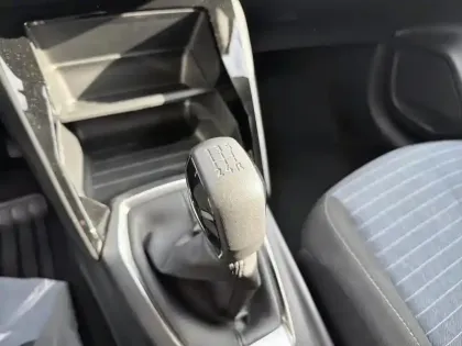 Photo 23 Peugeot 208 Gén. II Ph1 NG Like 5