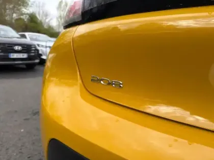 Photo 24 Peugeot 208 Gén. II Ph1 NG Like 5