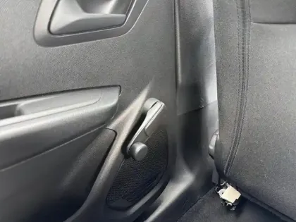 Photo 15 Peugeot 208 Gén. II Ph1 NG Like 5