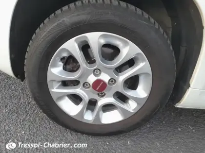 Photo 21 Fiat Panda Gén. III Ph1 NG Lounge 5