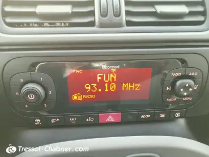 Photo 20 Fiat Panda Gén. III Ph1 NG Lounge 5