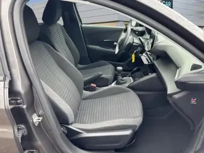 Photo 8 Peugeot 208  PureTech 100 S&S BVM6 Style