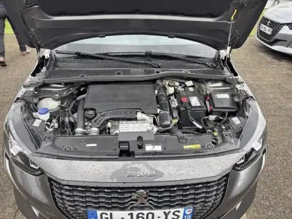 Photo 6 Peugeot 208  PureTech 100 S&S BVM6 Style