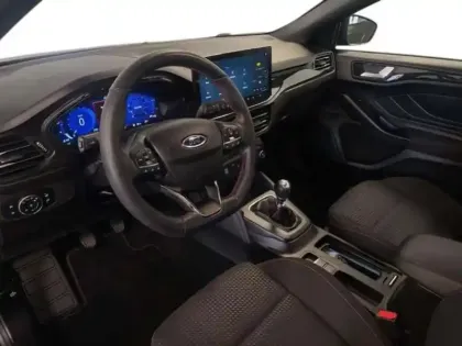 Photo 8 Ford Focus Gén. IV Ph2 ST-Line Design 5