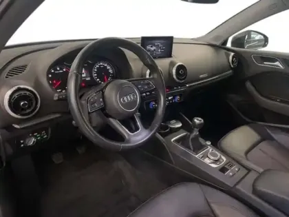 Photo 8 Audi A3 Gén. III Ph2 Design 4