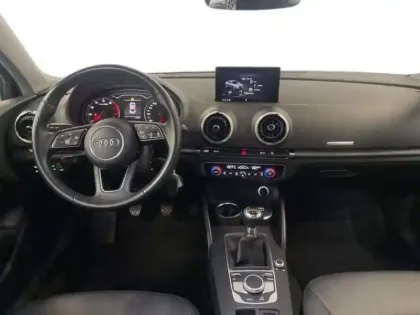 Photo 7 Audi A3 Gén. III Ph2 Design 4