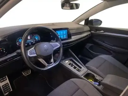 Photo 8 Volkswagen Golf Gén. VIII Ph1 Active 5