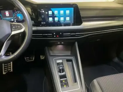 Photo 9 Volkswagen Golf Gén. VIII Ph1 Active 5