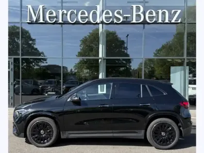 Photo 33 Mercedes GLA 200 AMG Line
