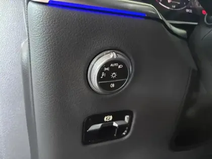 Photo 12 Mercedes Classe GLC 300 de 4MATIC AMG Line Attelag