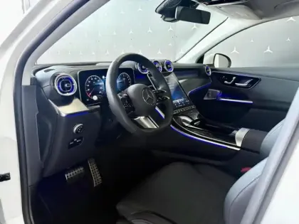 Photo 14 Mercedes Classe GLC 300 de 4MATIC AMG Line Attelag