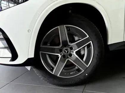 Photo 7 Mercedes Classe GLC 300 de 4MATIC AMG Line Attelag