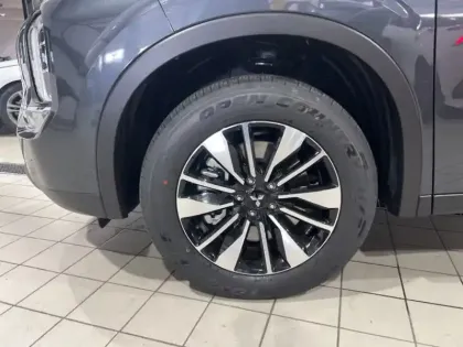 Photo 8 Mitsubishi Outlander 2.4 PHEV INVITE+ AUTO 4WD