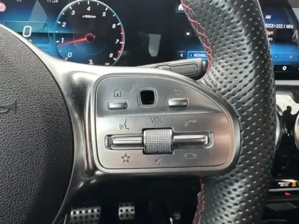 Photo 39 Mercedes Classe A Gén. IV (W177) Ph1 AMG Line 5