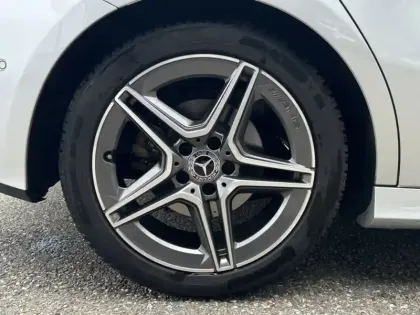 Photo 28 Mercedes Classe A Gén. IV (W177) Ph1 AMG Line 5