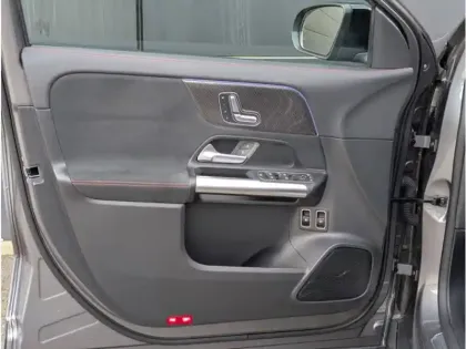 Photo 14 Mercedes GLA 250 e