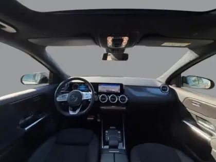 Photo 10 Mercedes GLA 200 AMG Line