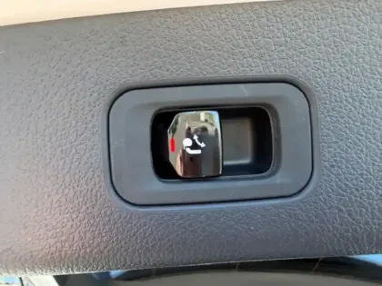 Photo 15 Mercedes Classe GLC GLC 300 de 4MATIC EQ AMG Line