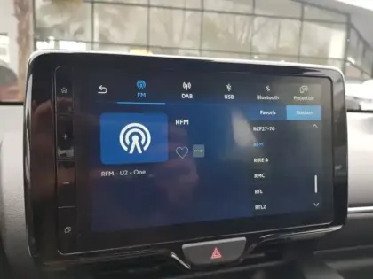 Photo 13 Toyota Yaris Hybride 116h Dynamic