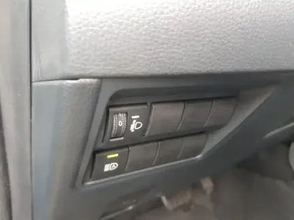 Photo 19 Toyota Yaris Hybride 116h Dynamic