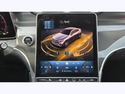 Photo 18 Mercedes Classe GLC 220 d 4MATIC AMG Line