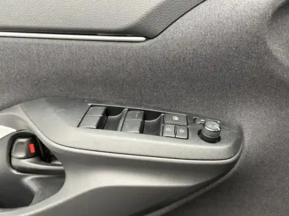 Photo 10 Toyota Yaris Hybride 1.5 HYBRID 116H DYNAMIC