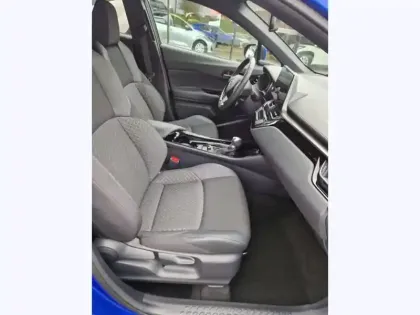 Photo 6 Toyota C-HR 2.0 Hybride 184 Edition ch