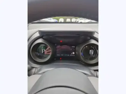 Photo 14 Toyota Yaris Hybride 1.5 HYBRID 116H DESIGN