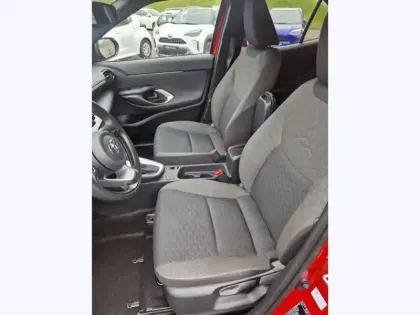 Photo 12 Toyota Yaris Hybride 1.5 HYBRID 116H DESIGN