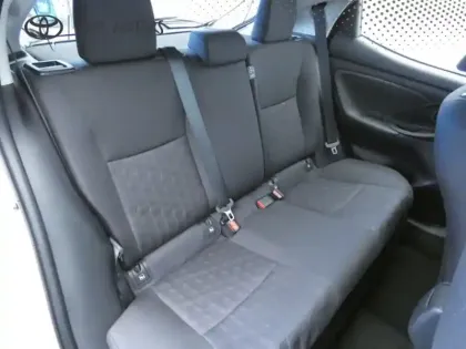 Photo 11 Toyota Yaris Hybride 116h Dynamic