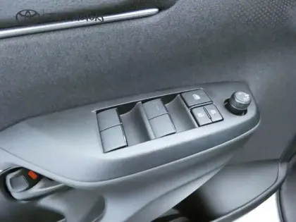 Photo 7 Toyota Yaris Hybride 116h Dynamic