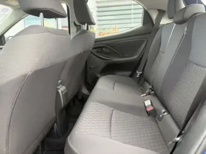 Photo 16 Toyota Yaris Hybride 116h Dynamic