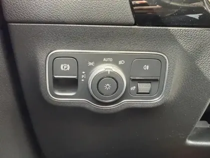 Photo 23 Mercedes GLA Gén. II (H247) Ph2 AMG Line 5