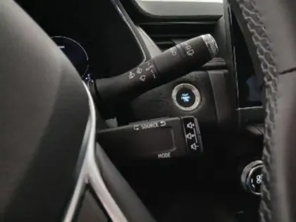 Photo 23 Renault Captur E-Tech Plug-in 160 Intens