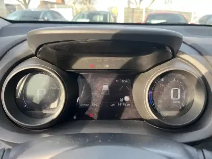 Photo 16 Toyota Yaris Hybride 116h Design