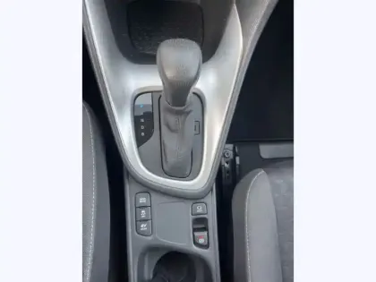 Photo 12 Toyota Yaris Hybride 116h Design