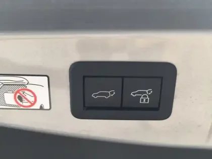 Photo 12 Toyota C-HR Gén. II Ph1 Collection 5