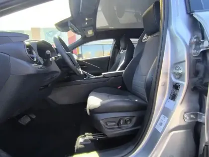 Photo 8 Toyota C-HR Gén. II Ph1 Collection 5