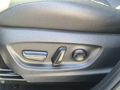 Photo 7 Toyota C-HR Gén. II Ph1 Collection 5