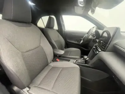 Photo 14 Toyota Yaris Gén. I Ph1 NG Design 5