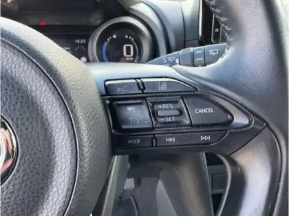 Photo 19 Toyota Yaris Gén. I Ph1 Design 5