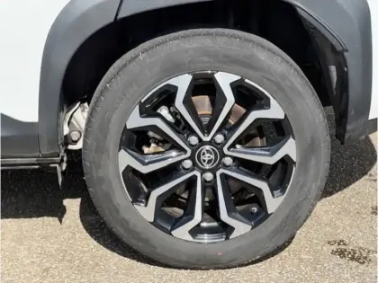 Photo 25 Toyota Yaris Gén. I Ph1 Design 5